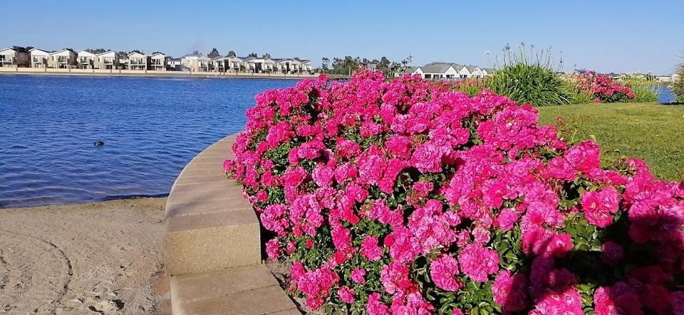 Melbourne Lakes Warm House المظهر الخارجي الصورة